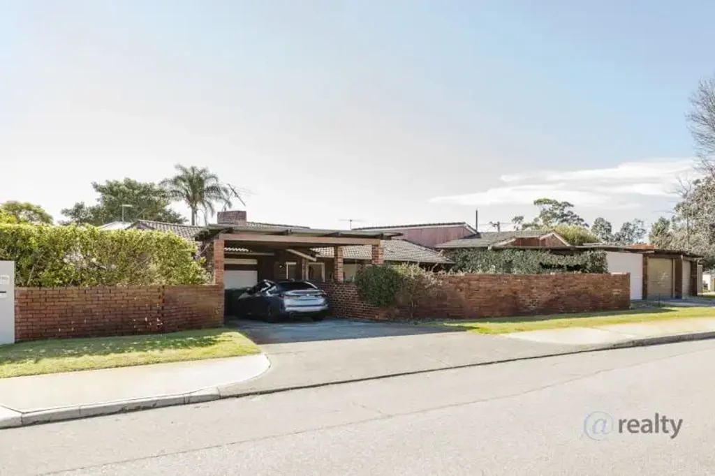 Bateman 3 Bedroom RARE OPPORTUNITY IN BATEMAN