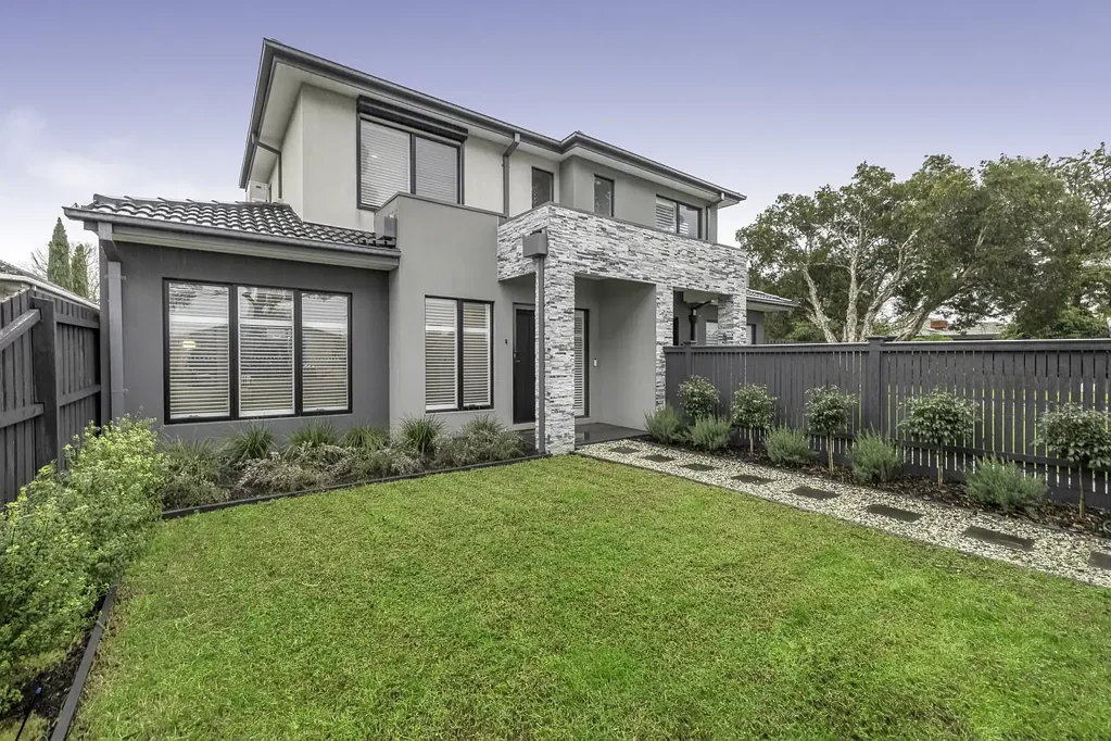 Chadstone 2غرفة نوم Modern Style, Low-maintenance Ease & A Location to Envy