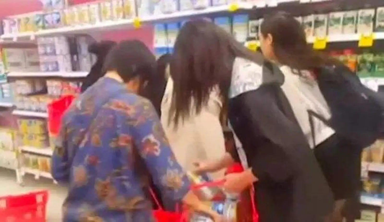澳华人代购抗议不公平待遇!“受够了歧视,我要说出真相…”