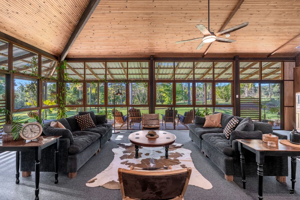 Mungar Beautifully Presented, Bespoke Home on a 32 acre Private Haven with permanent Creek!