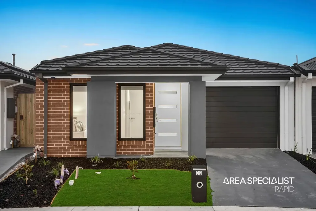 Officer 3房  品牌全新，随时入住 – 现代舒适，配备现代设施！  The Brief: Brand New & Move-In Ready – Contemporary Comfort with Modern Inclusions!