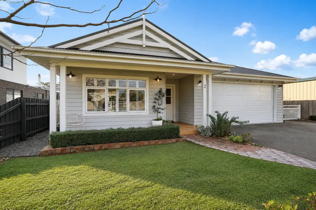 Traralgon 4غرفة نوم Refined Family Home with Exceptional Practicality