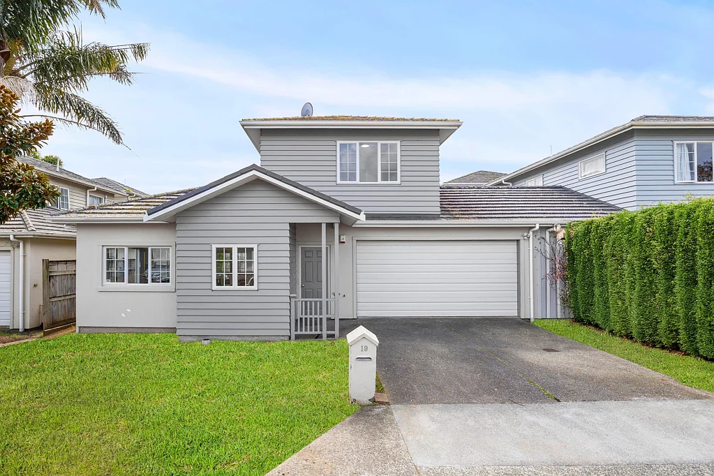 19 Albizia Avenue, Henderson, Waitakere City, Auckland