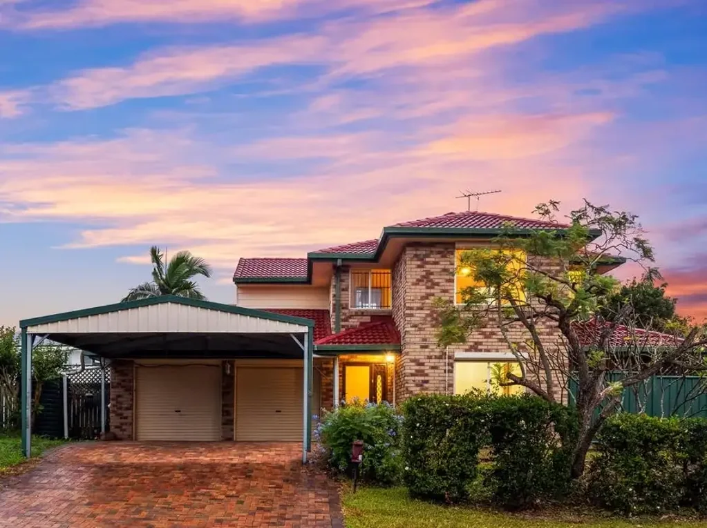 Modern Family Home in a Quiet Parkinson Location