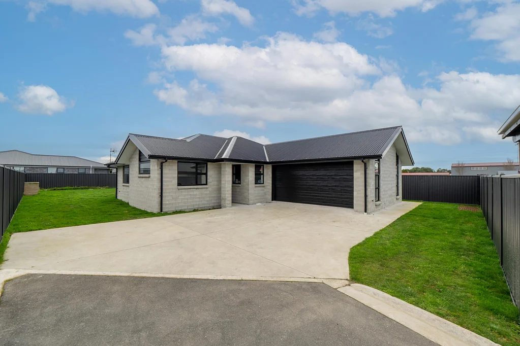 Kingswell 4Kwarto Your new home awaits!