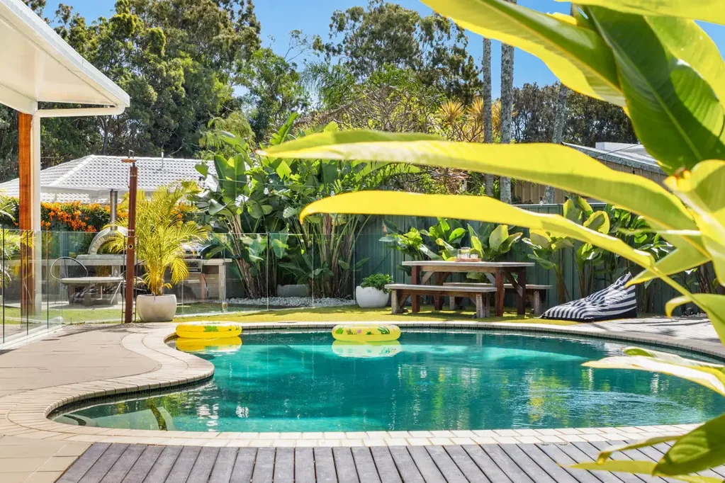 Palm Beach 4 Bedroom Ultimate Palm Beach Family Entertainer on 866sqm