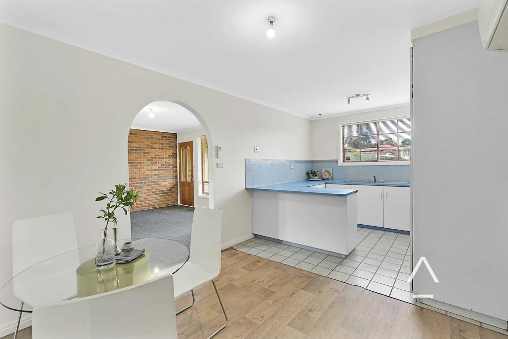1/9 Patricia Place, Newnham, TAS 7248