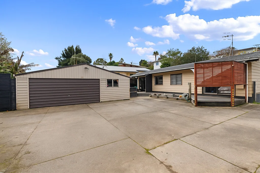 Gate Pa 3ਬੈੱਡਰੂਮ Versatile Living with Large Garage & Ample Parking