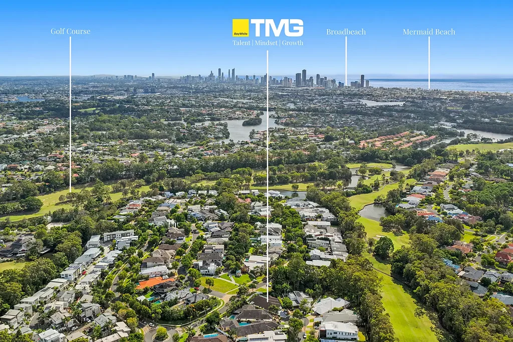 Robina 4房  Immaculate Renovated Living, Parkside Serenity & Effortless Entertaining