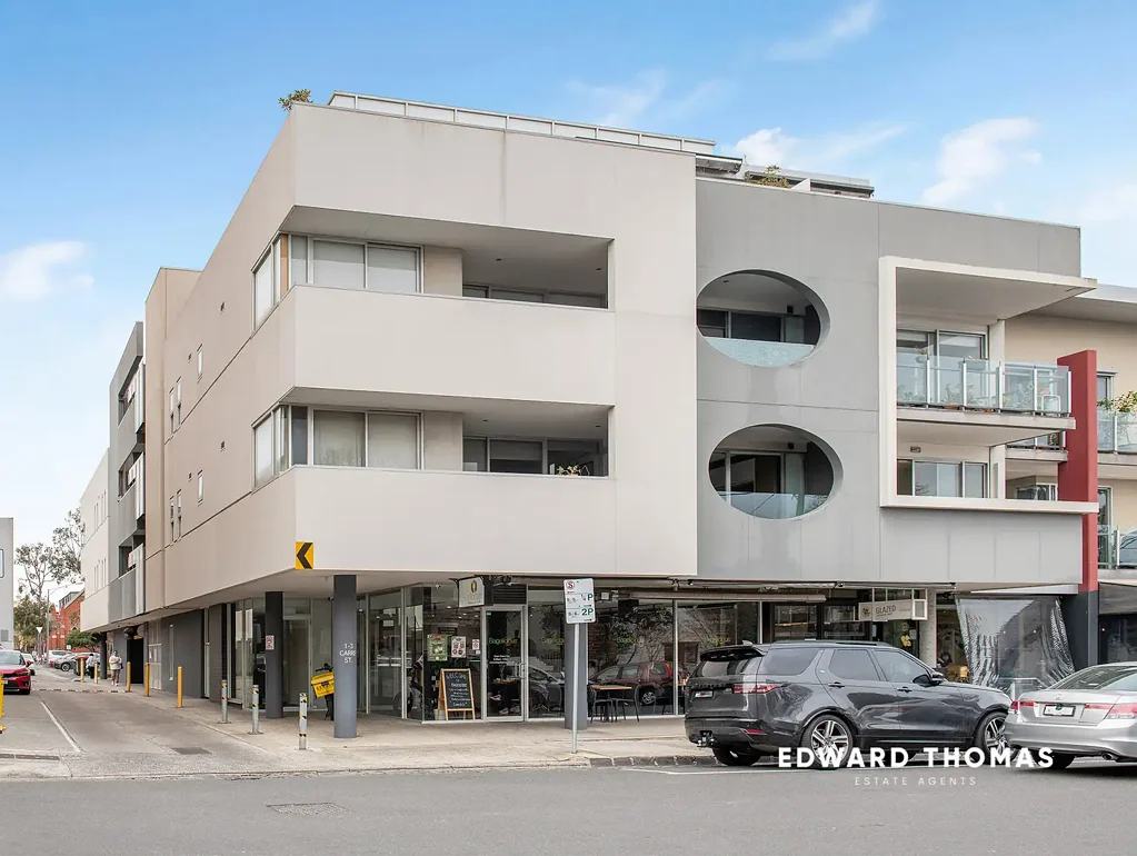 Fully Furnished Lifestyle in the Heart of Elsternwick