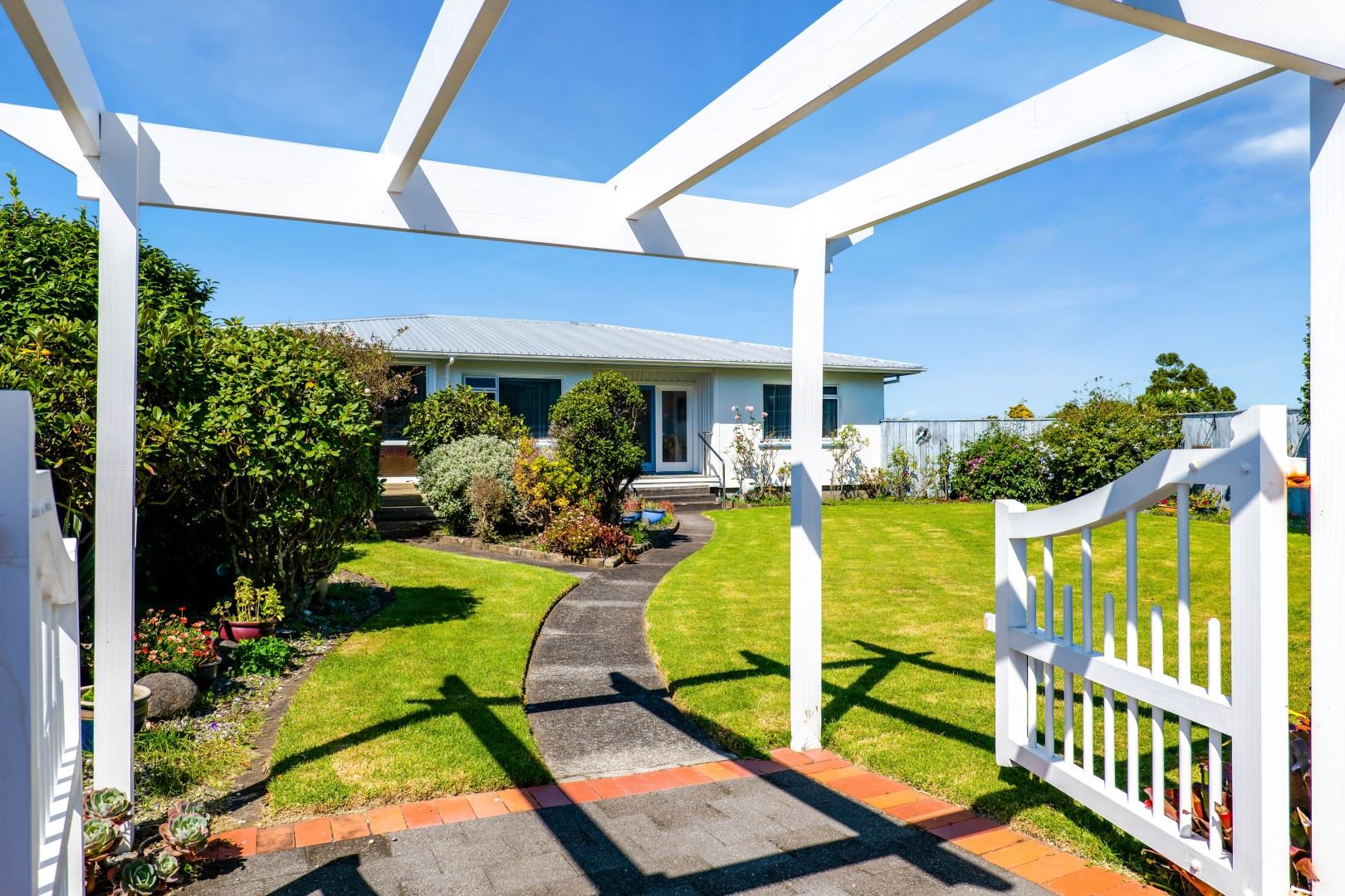 1 Catherine Crescent, Moturoa, New Plymouth, 5 Bedrooms, 0 Bathrooms