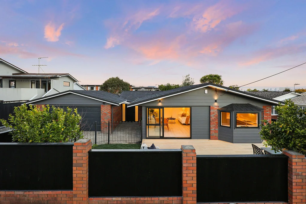 Milford 3 Slaapkamer Renovated. Refined. Ready to Enjoy.