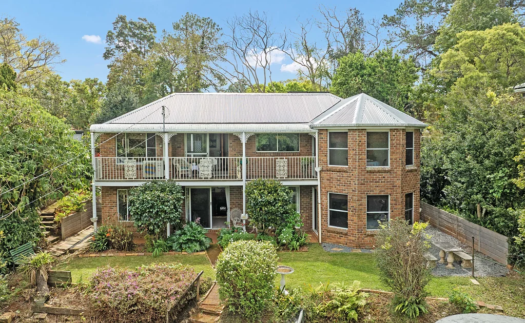 Tamborine Mountain 3બેડરૂમ Calling Artists Golfers Gardeners, a home that will cover all wish lists..