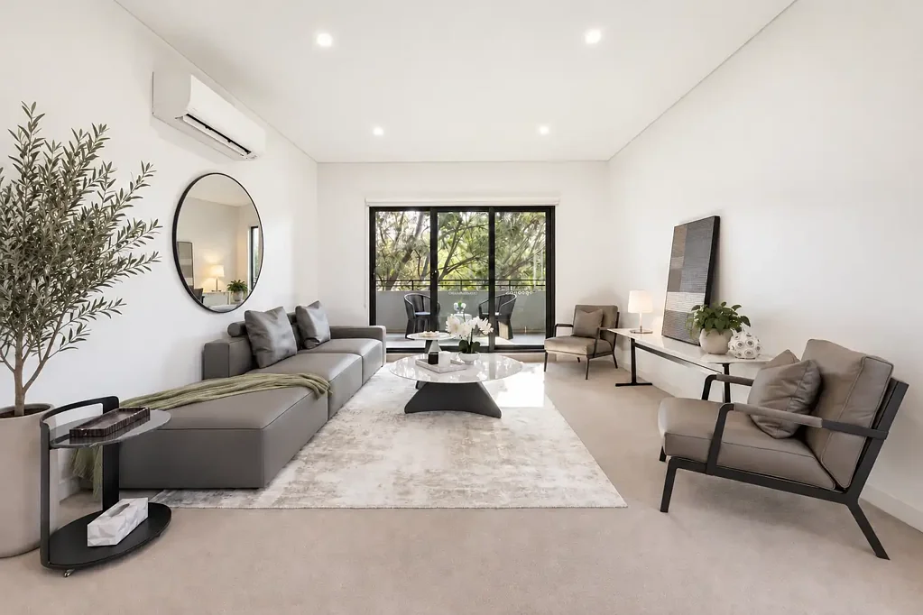 Mascot 3Phòng ngủ Spacious Three-Bedroom Apartment in a Convenient Mascot Location