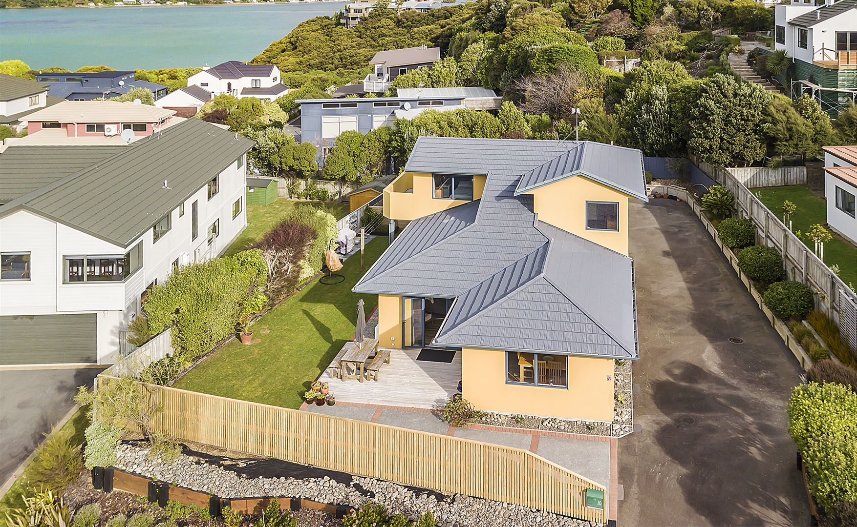 20 Pendennis Point, Camborne, Porirua, 4 રૂમ, 2 બાથરૂમ