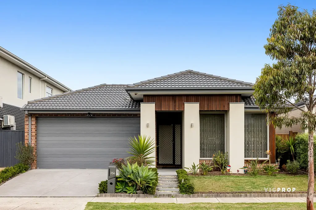 Modern & Spacious Family Living!
