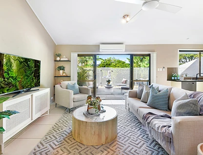 11/9 Freyburg Street, Bundall, Gold Coast, 2 Schlafzimmer, 2 Badezimmer, Townhouse