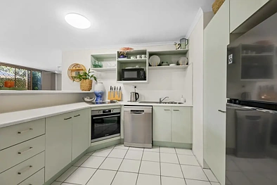 2/60 Swann Road, Taringa, QLD 4068, 2 कमरे, 2 बाथरूम, Unit