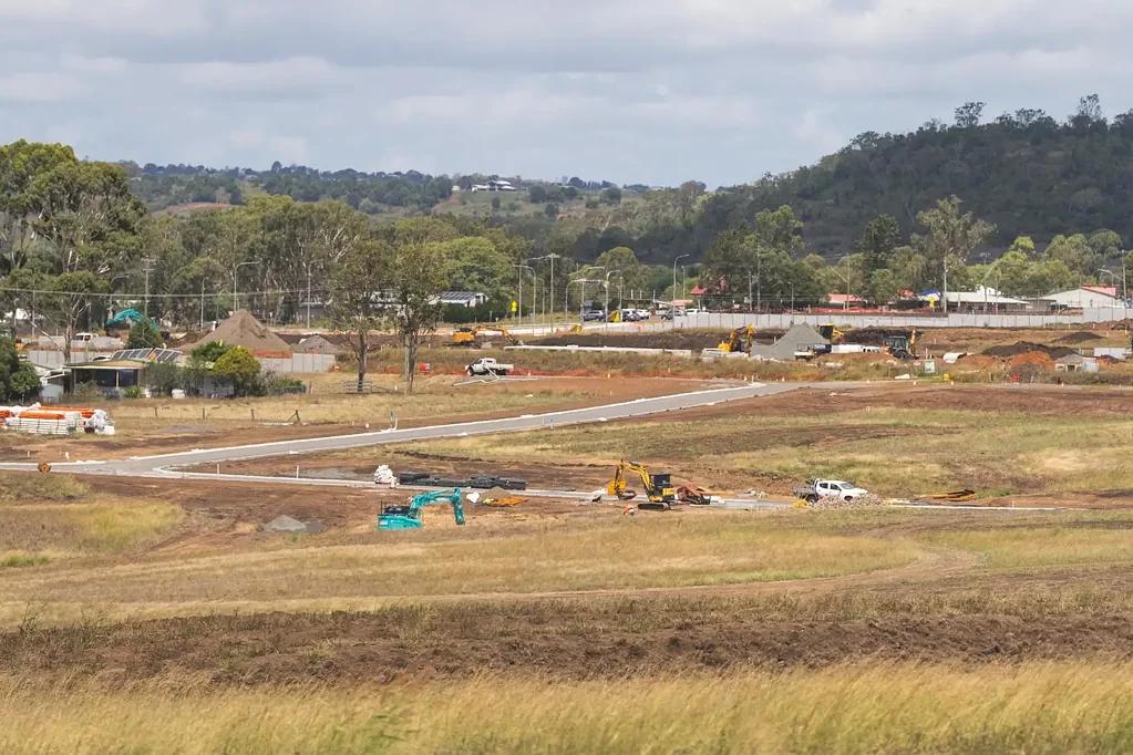 Meringandan West Claybrook Estate - Your Rural Lifestyle Awaits