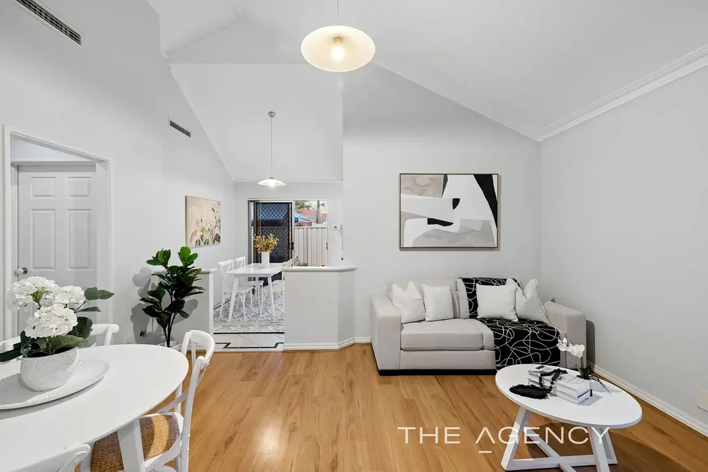 Burswood 3ห้องนอน Bright, Stylish Living in a Boutique Villa Group!