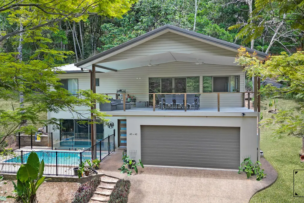 40-42 Gavin Hamilton Close, Redlynch, QLD 4870