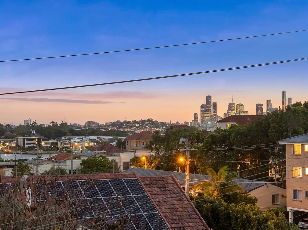 Hamilton 2Zimmer Elevated Living in Hamilton's Premier Lifestyle Precinct
