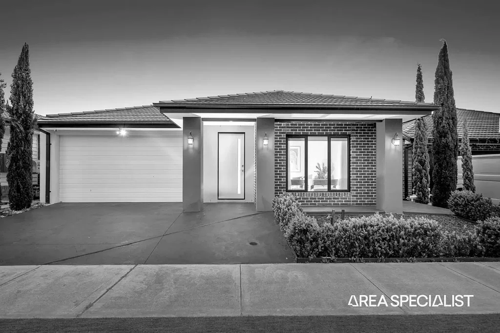 84 Modern Crescent, Tarneit, VIC 3029