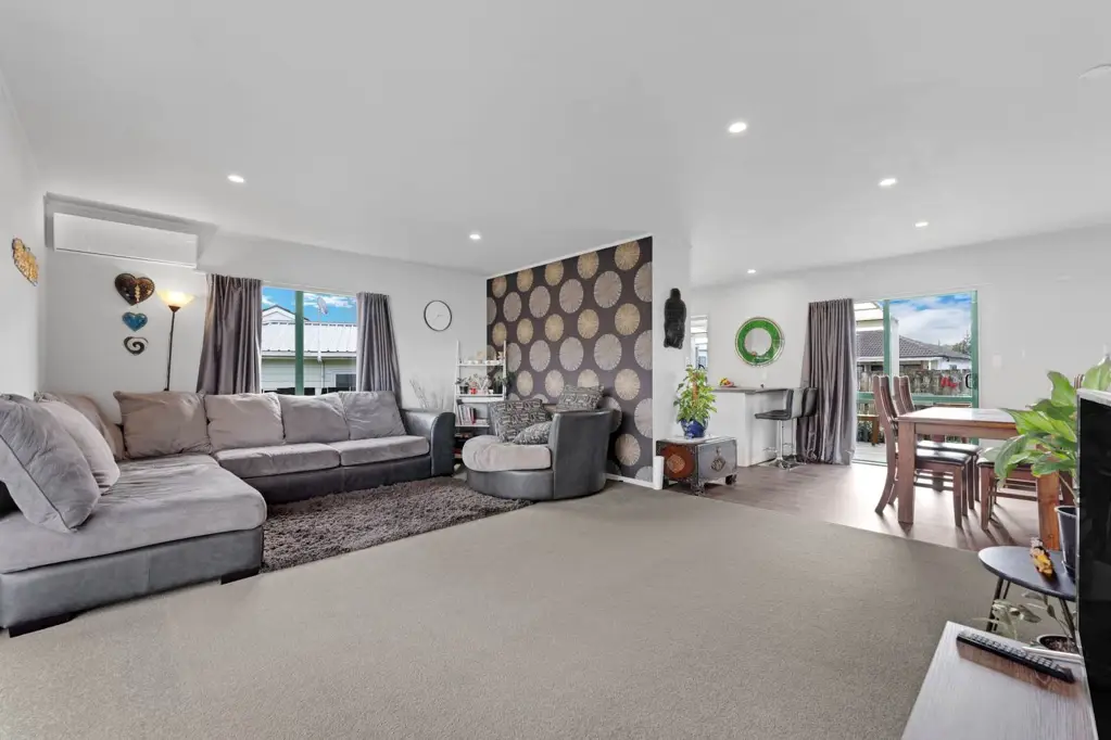 Randwick Park 3બેડરૂમ FREEHOLD & FREESTANDING FAMILY HOME
