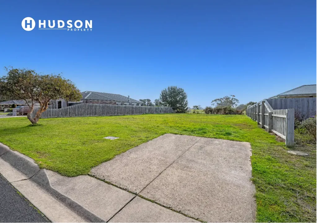 Portland Modern Surrounds In Madeira