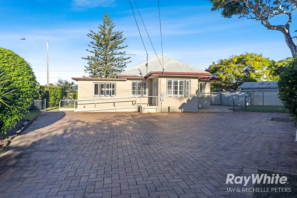 5 Donkin Street, Scarborough, QLD 4020