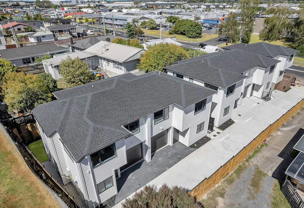 Modern Townhouse – 3 Bedrooms, Prime Manurewa Location