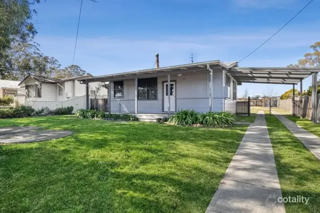 LOVELY 3 BEDROOM COTTAGE IN THE HEART OF MARULAN