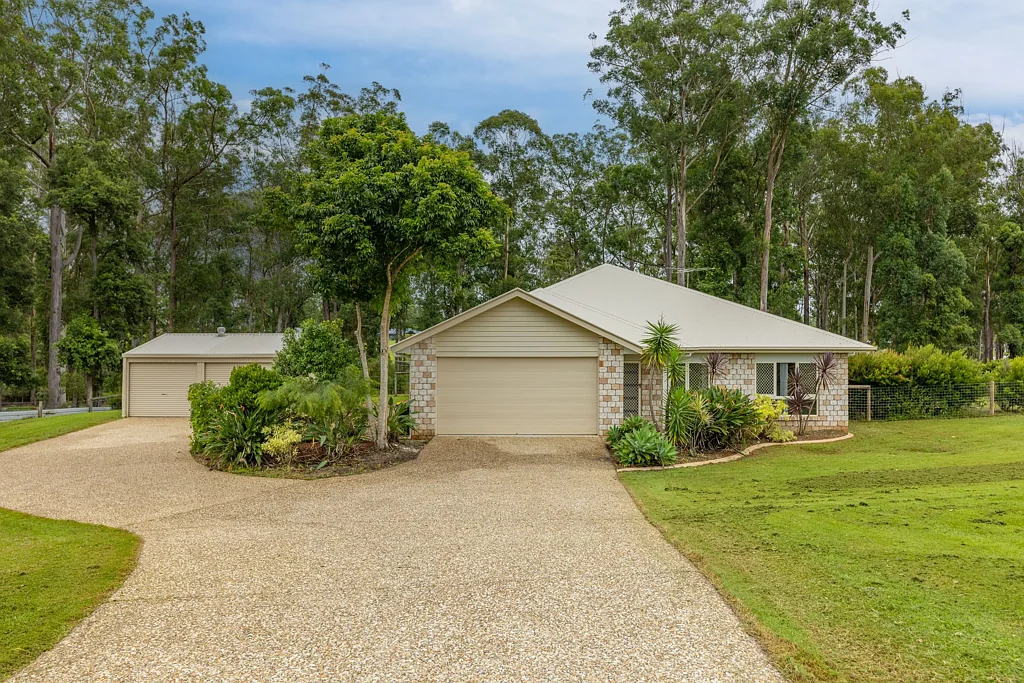 D'Aguilar 4chambre Stunning Acreage Retreat