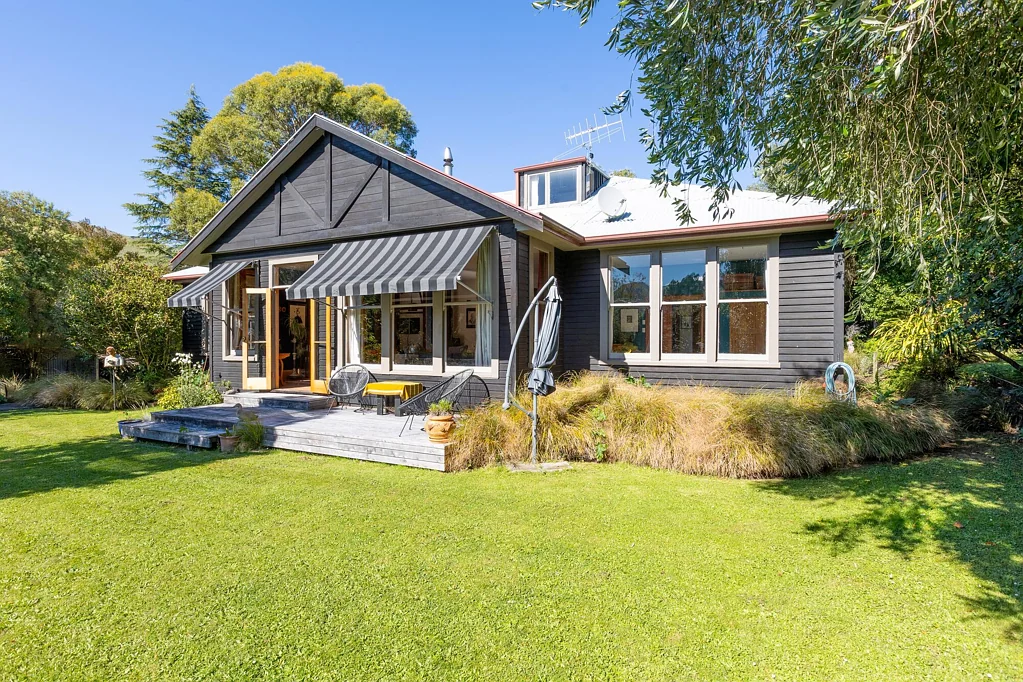 Little River 4 Slaapkamer Elevated historic gem with space to create