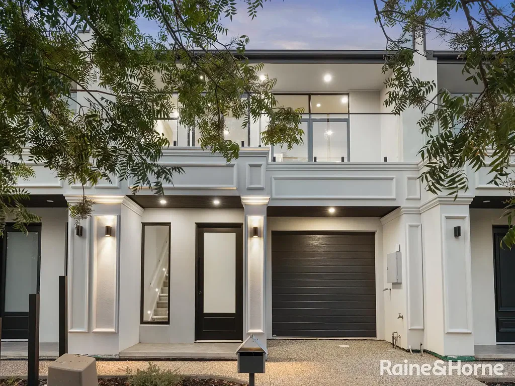 Kurralta Park 3 Bedroom Craftsman-Built Luxury Torrens Titled Townhome - Move Straight In!