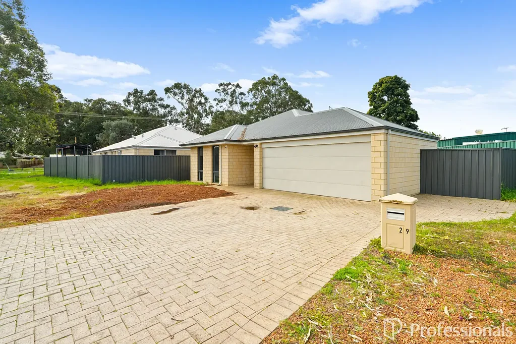 29 Townsend Street, Armadale, WA 6112