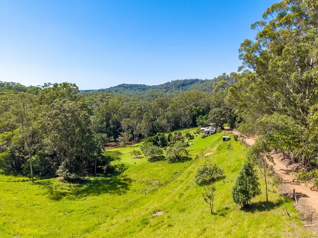 43 Houghtons Road, Landers Shoot, QLD 4555