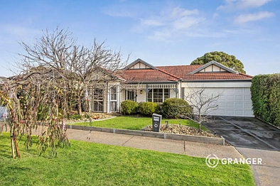 Rosebud 3ਬੈੱਡਰੂਮ Inviting Home Perfect for Year-Round Entertaining