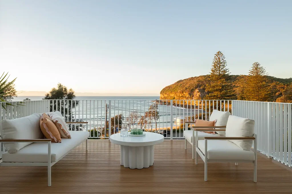 Macmasters Beach 4 Bedroom A once-in-a-lifetime opportunity steps to the beach