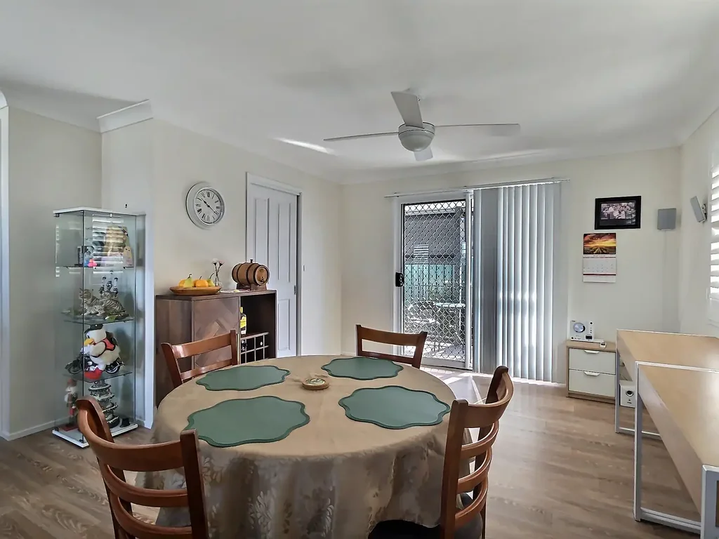 St Georges Basin 2 Bedroom Over 50's Very Stylish Living