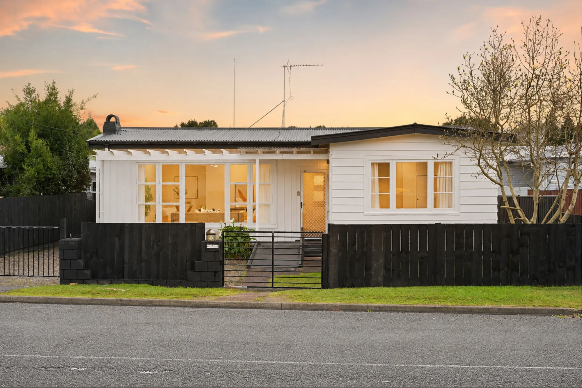 Melville 3chambre Urgent Sale Required - Renovated & Ready for You