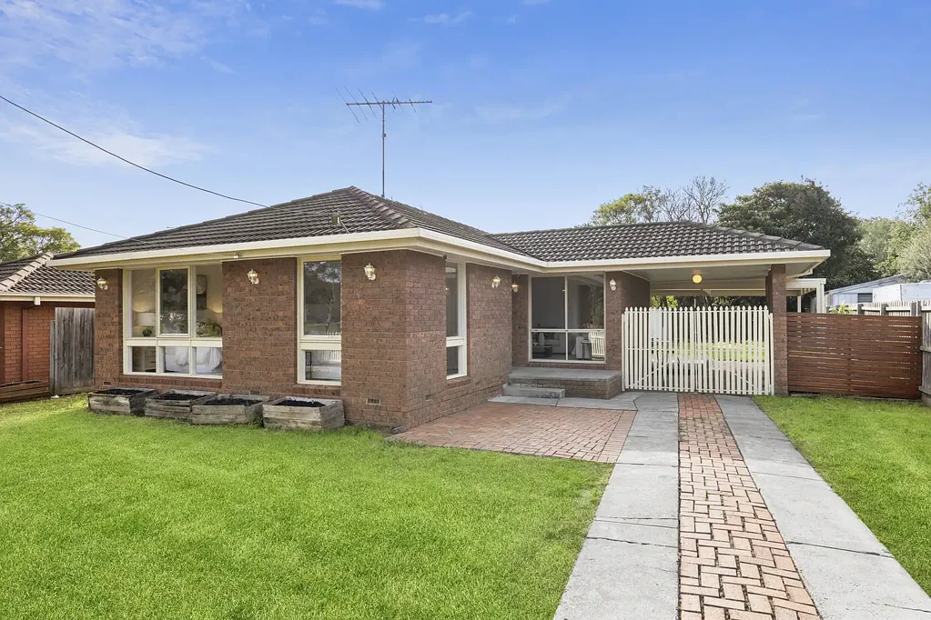 Lara 4Habitaciones Spacious Family Living on a Generous 652m² Allotment