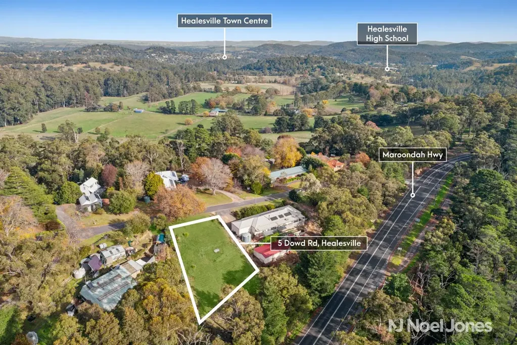 Healesville Rare Opportunity in the Heart of the Yarra Valley with Approved Plans & Permit