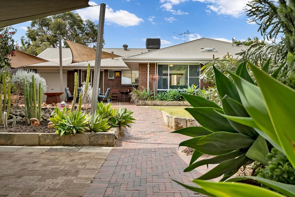 30 BLACKALL DRIVE, Greenwood, WA 6024