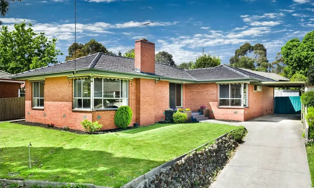 AN APPEALING FAMILY HOME