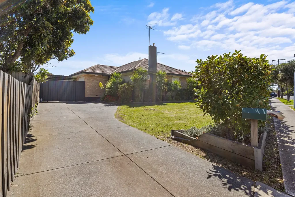 Spacious Family Home in Fawkner