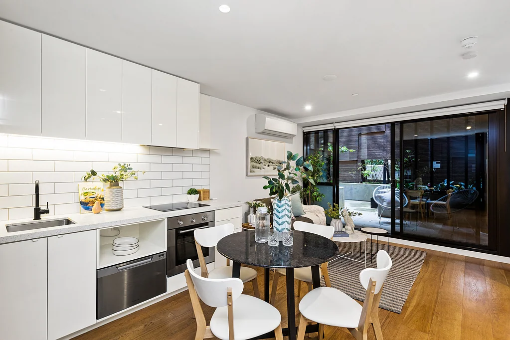 North Melbourne 2બેડરૂમ Ground Floor Gem
