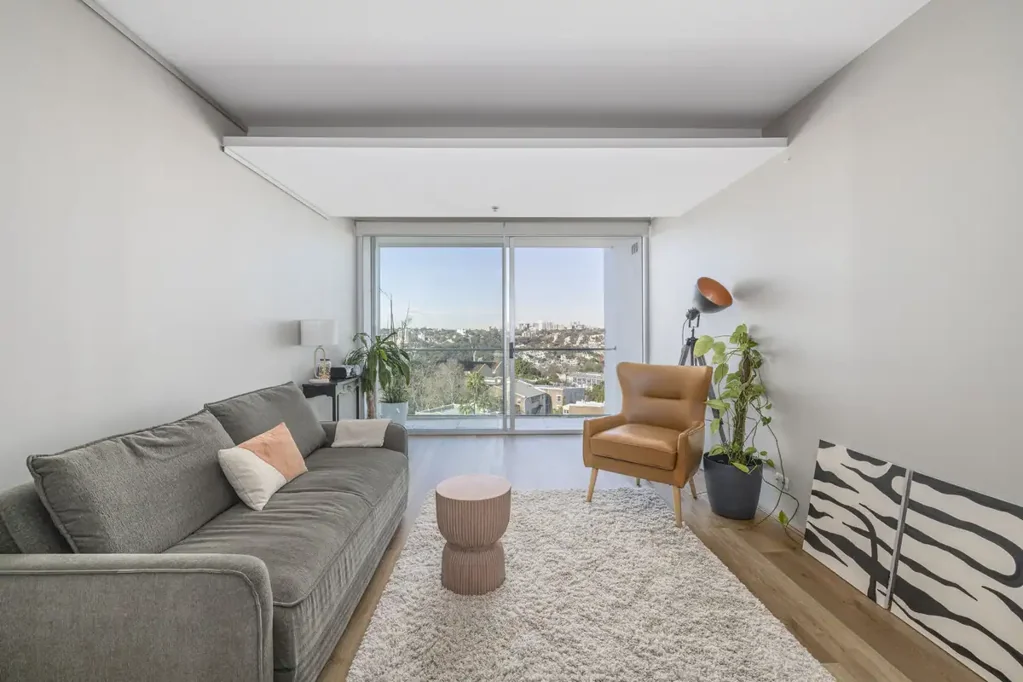 Light, space and views in the 'Top of the Town'