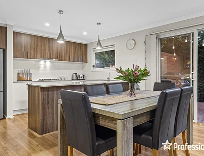 327a Mount Dandenong Road, Croydon, VIC 3136, 2 phòng ngủ, 1 phòng tắm, House