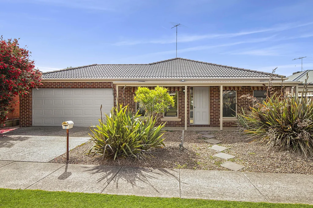 3 Senior Court, Highton, VIC 3216